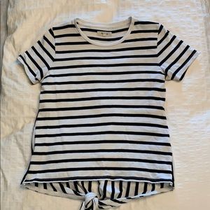 Striped detailed top!